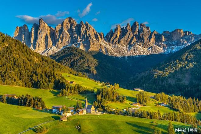 开云体育官方网站-五大自媒体配图素材网站